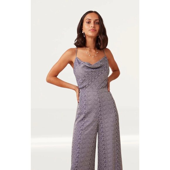 New Finders Keepers Pantsuit Jumpsuit Wide Flare Leg Cowl Neck Wedding Guest - Picture 3 of 16